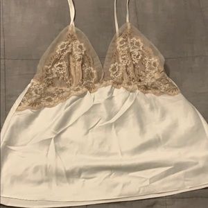 Beautiful white piece 2 set